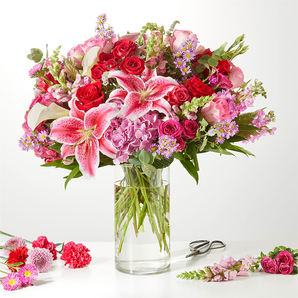 Swooning Over You - A Luxury Florist Original – Honey Bee Blooms San Marcos, San Marcos CA