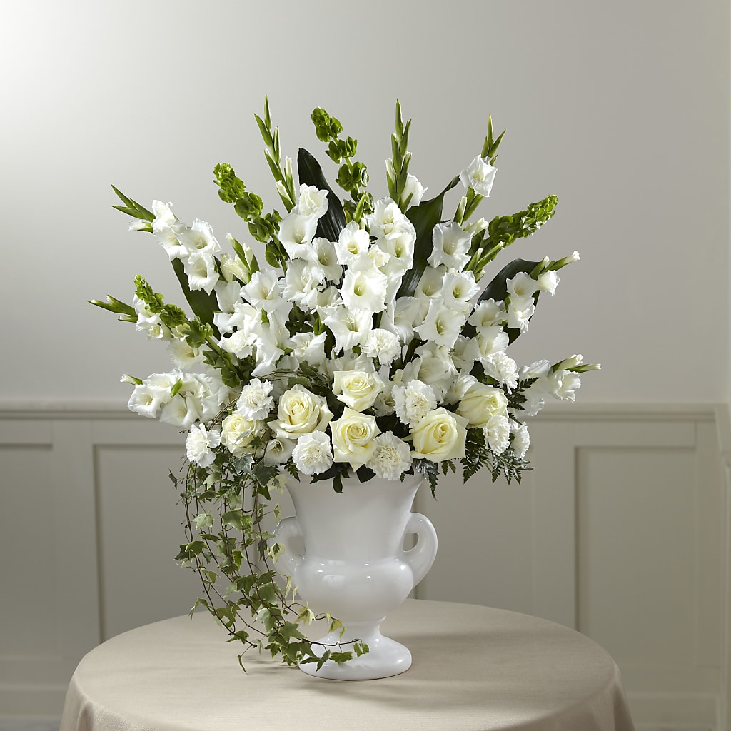 Fond Reflections Arrangement – Honey Bee Blooms San Marcos, San Marcos CA
