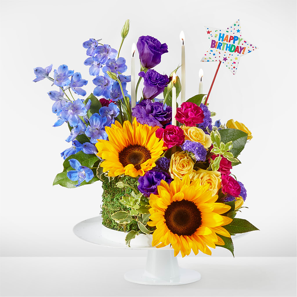 Star of the Day Floral Cake – Honey Bee Blooms San Marcos, San Marcos CA
