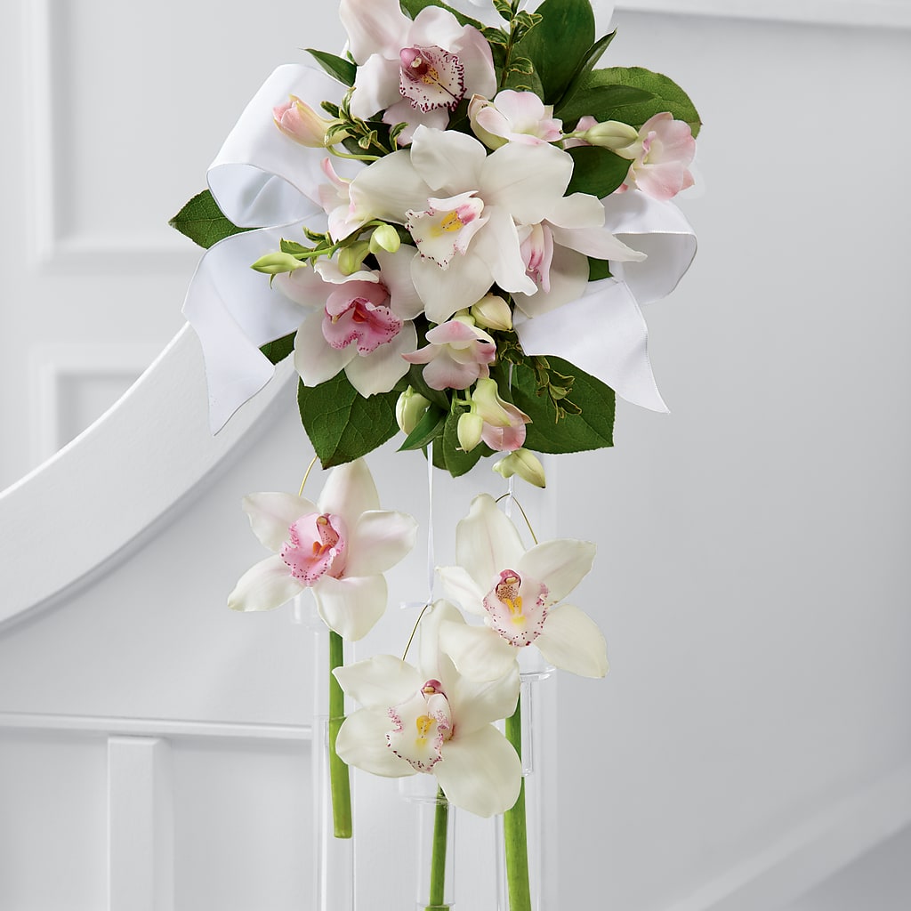 Perfect Entrance Pew Arrangement – Honey Bee Blooms San Marcos, San Marcos CA