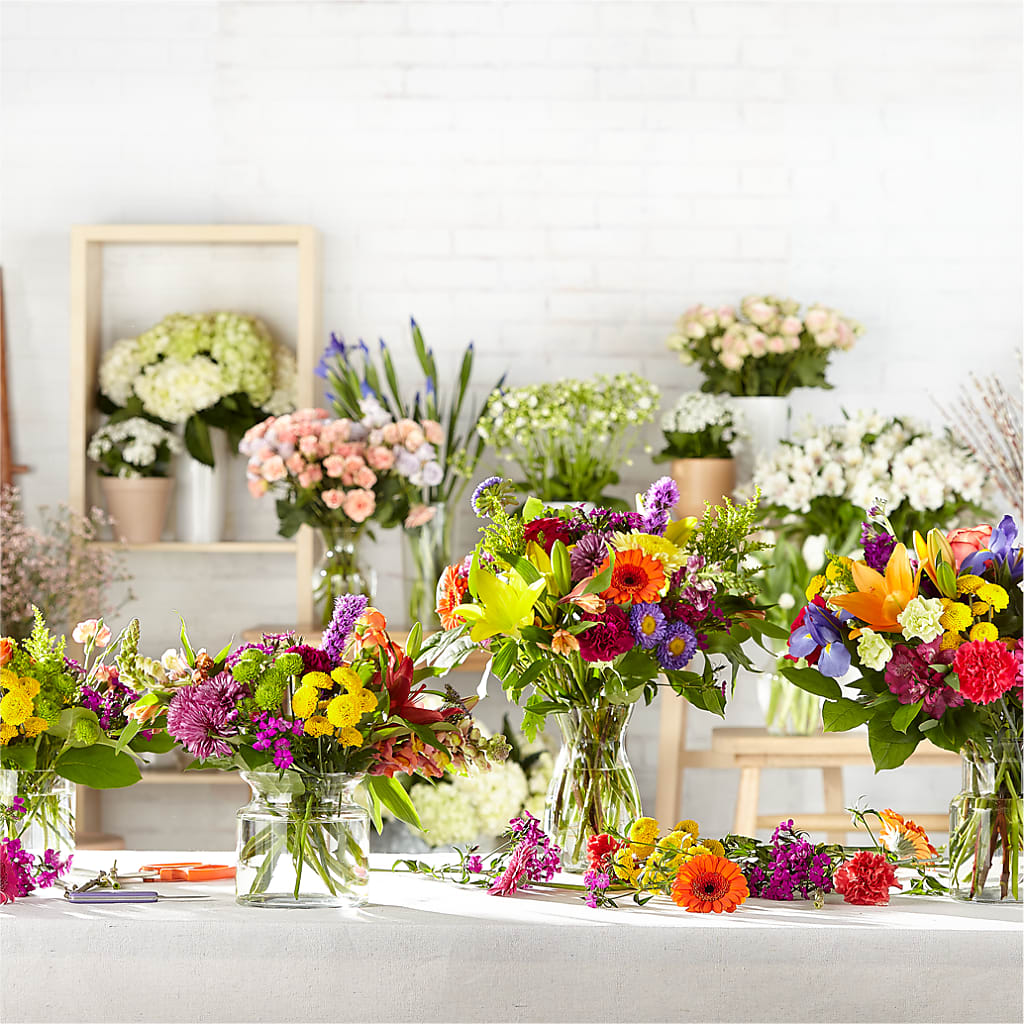 Bold & Bright – A Florist Original –  Honey Bee Blooms San Marcos, San Marcos CA