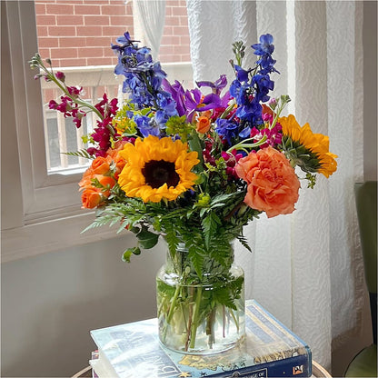 Rays of Life Bouquet –  Honey Bee Blooms San Marcos, San Marcos CA