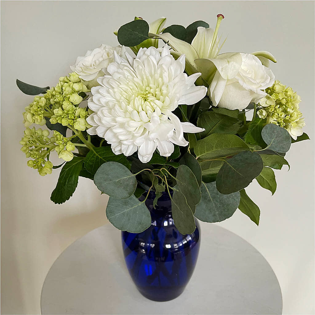 Snowy Dreams Bouquet –  Honey Bee Blooms San Marcos, San Marcos CA