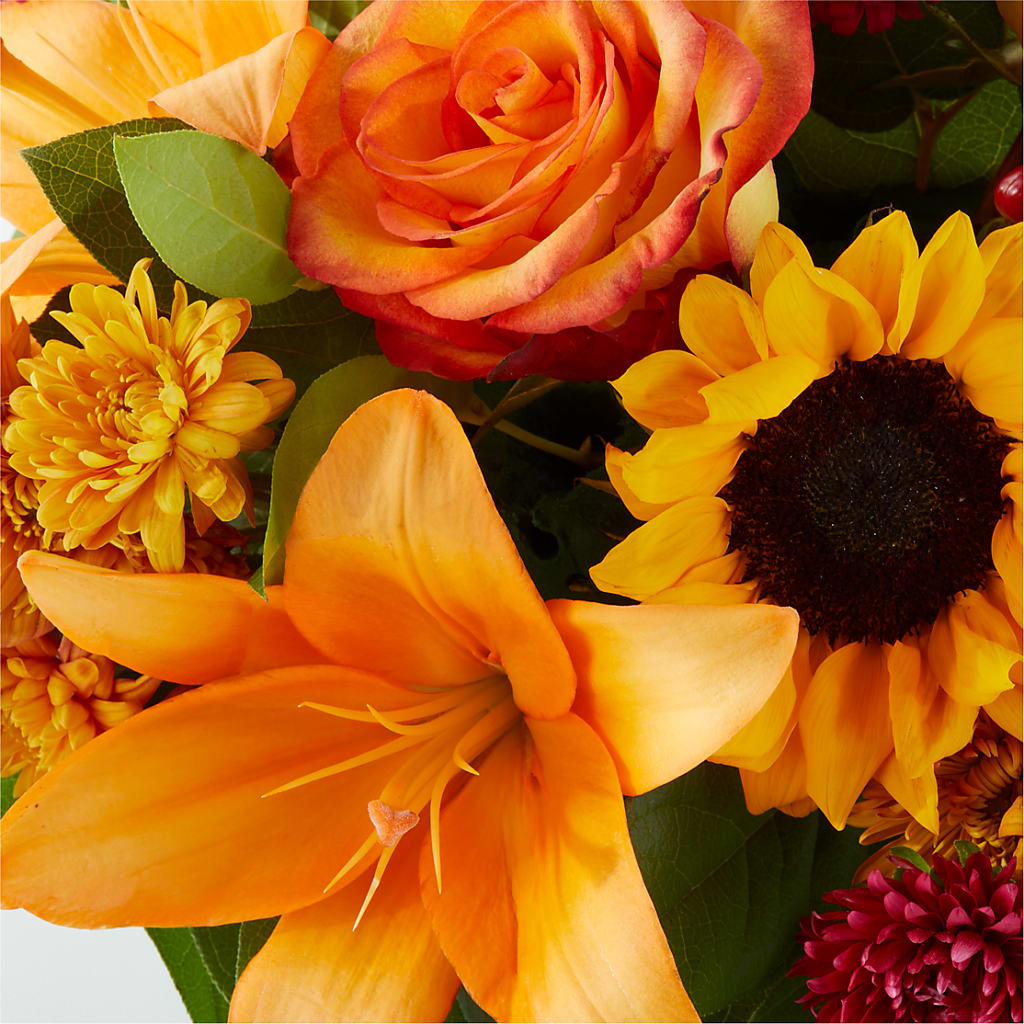 Grateful Centerpiece –  Honey Bee Blooms San Marcos, San Marcos CA