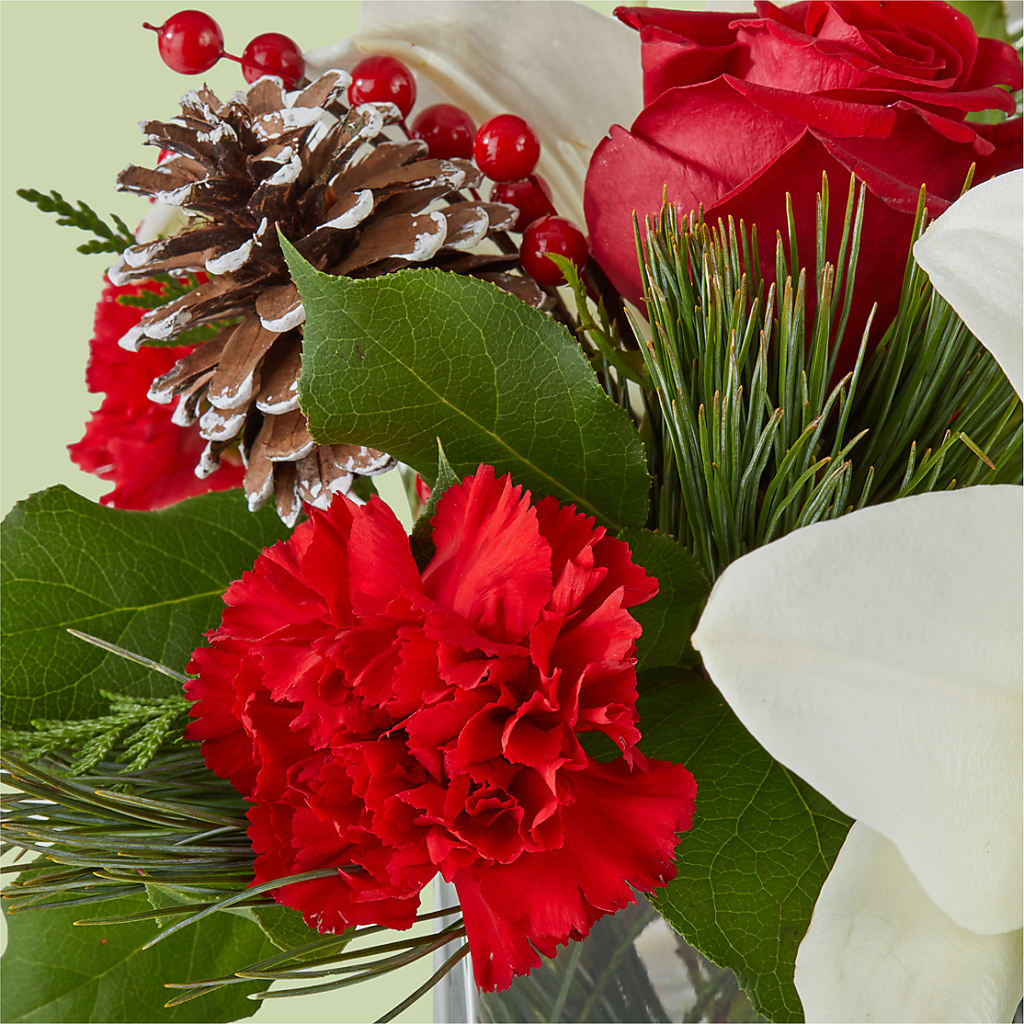 Glistening Icicles Bouquet –  Honey Bee Blooms San Marcos, San Marcos CA