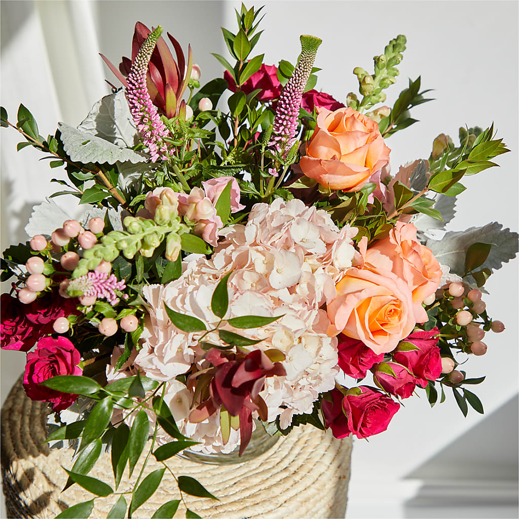 Glitz & Glam Bouquet –  Honey Bee Blooms San Marcos, San Marcos CA