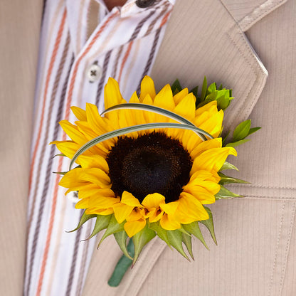 Free Spirit Boutonniere –  Honey Bee Blooms San Marcos, San Marcos CA