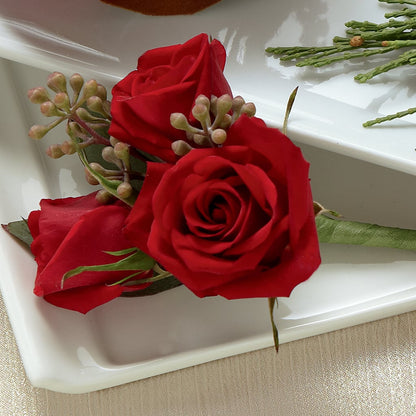 Red Spray Rose Boutonniere –  Honey Bee Blooms San Marcos, San Marcos CA